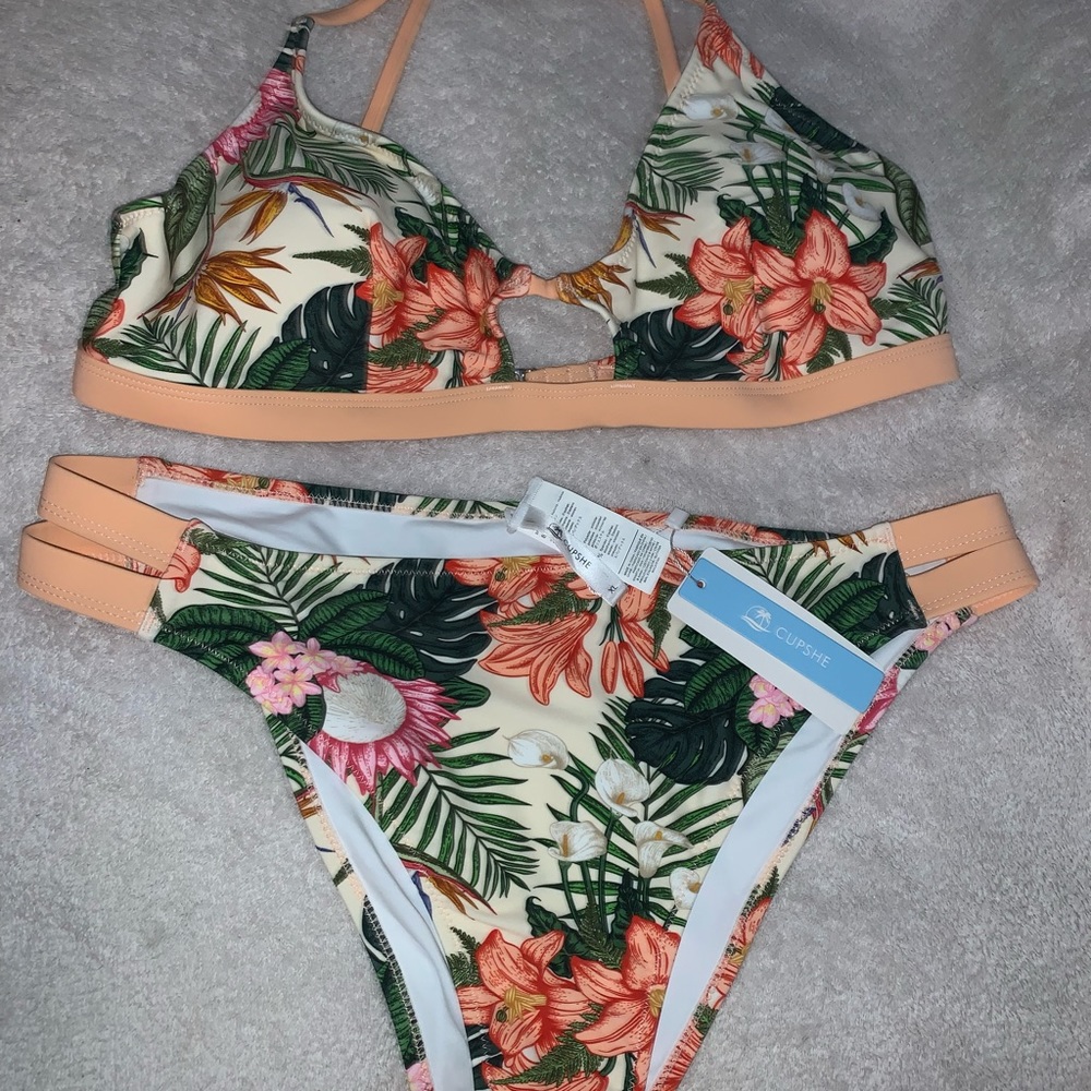 Cupshe bikini - Picture 2 of 2